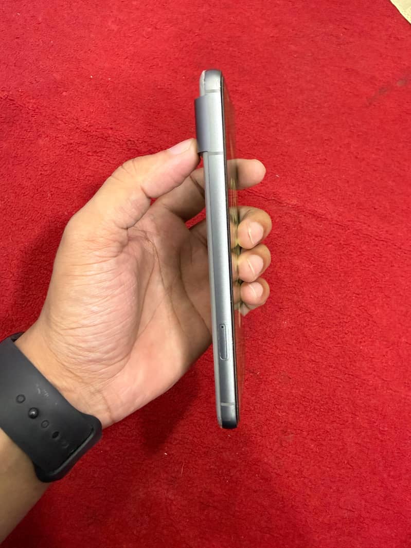Google Pixel 8 2