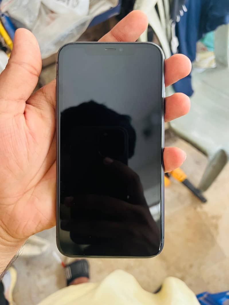 IPHONE 11 1
