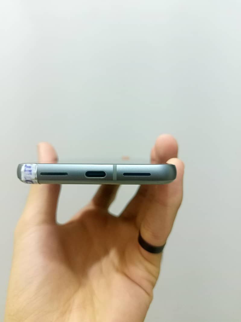 Google pixel 8 3