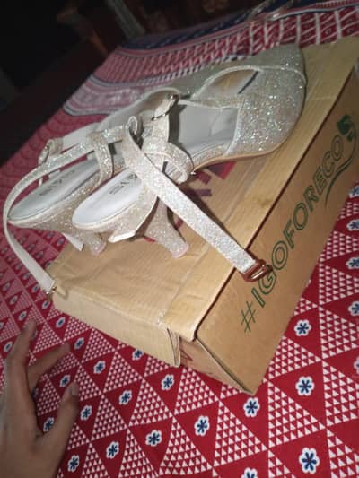 Stylo brand golden  sandels