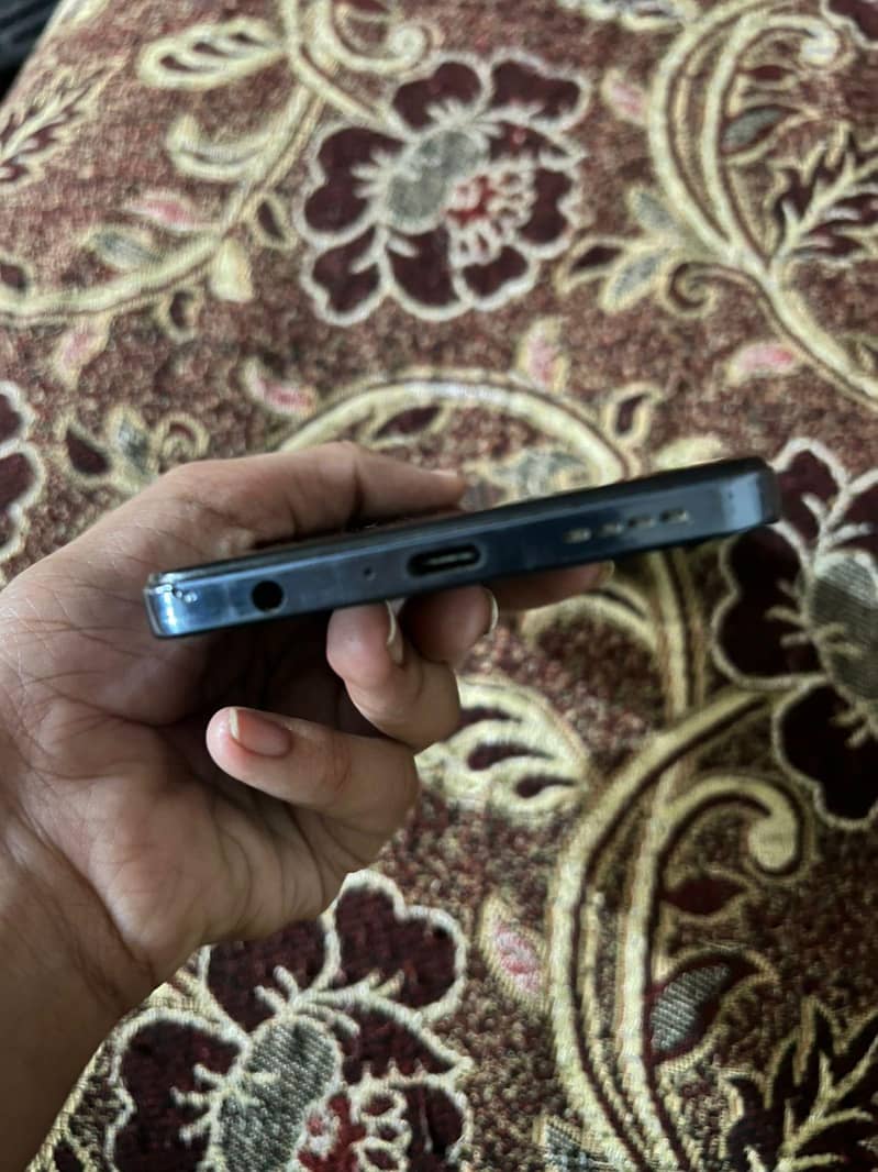 Mobile 1