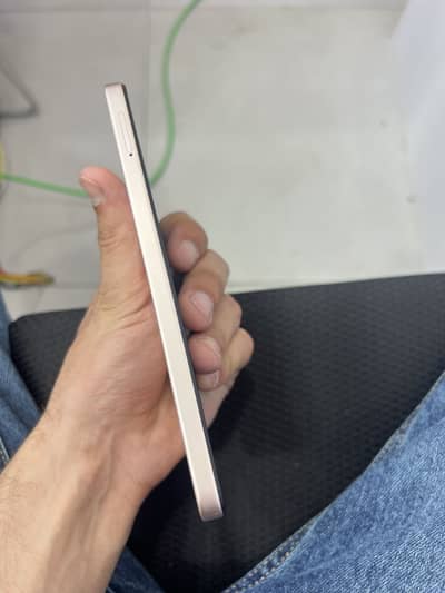 Infinix smart 10 4/64