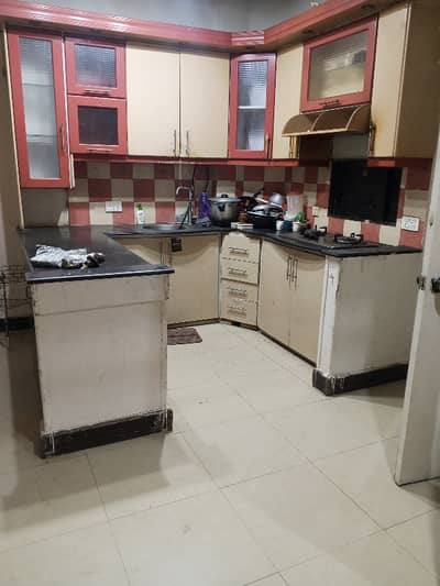 three bed dd apartment for rent in king residency johar