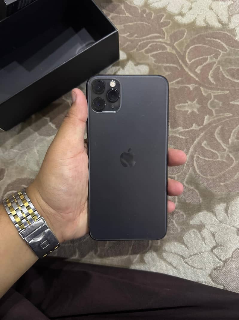 iPhone 11 Pro Max 3
