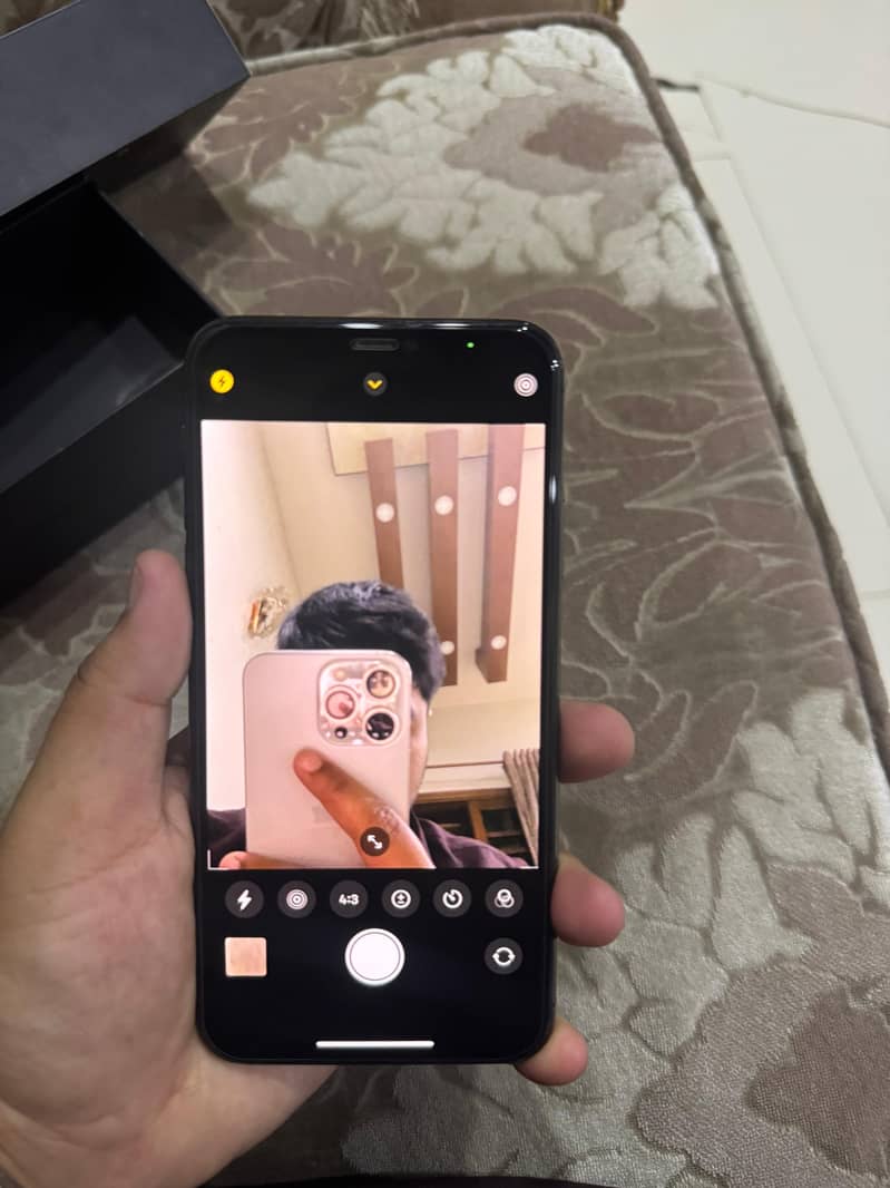 iPhone 11 Pro Max 10