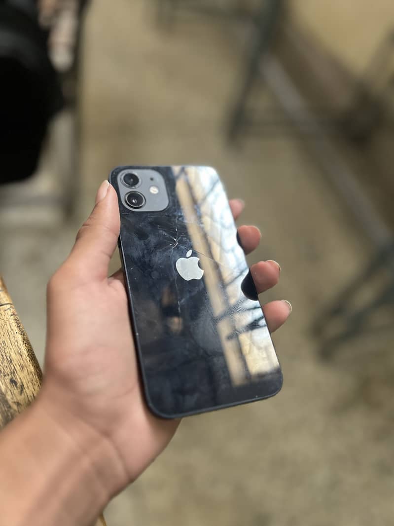 iPhone 12 5