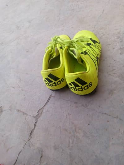 football shoes for boys of age 5 to 7 years