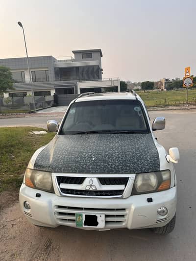 Pajero 3rd Gen 2006 - petrol 3.5