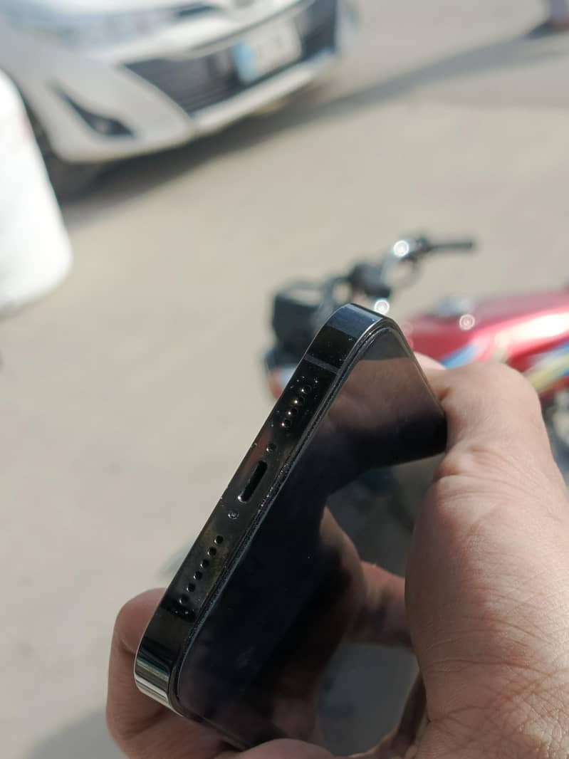 iphone 14 pro max 3