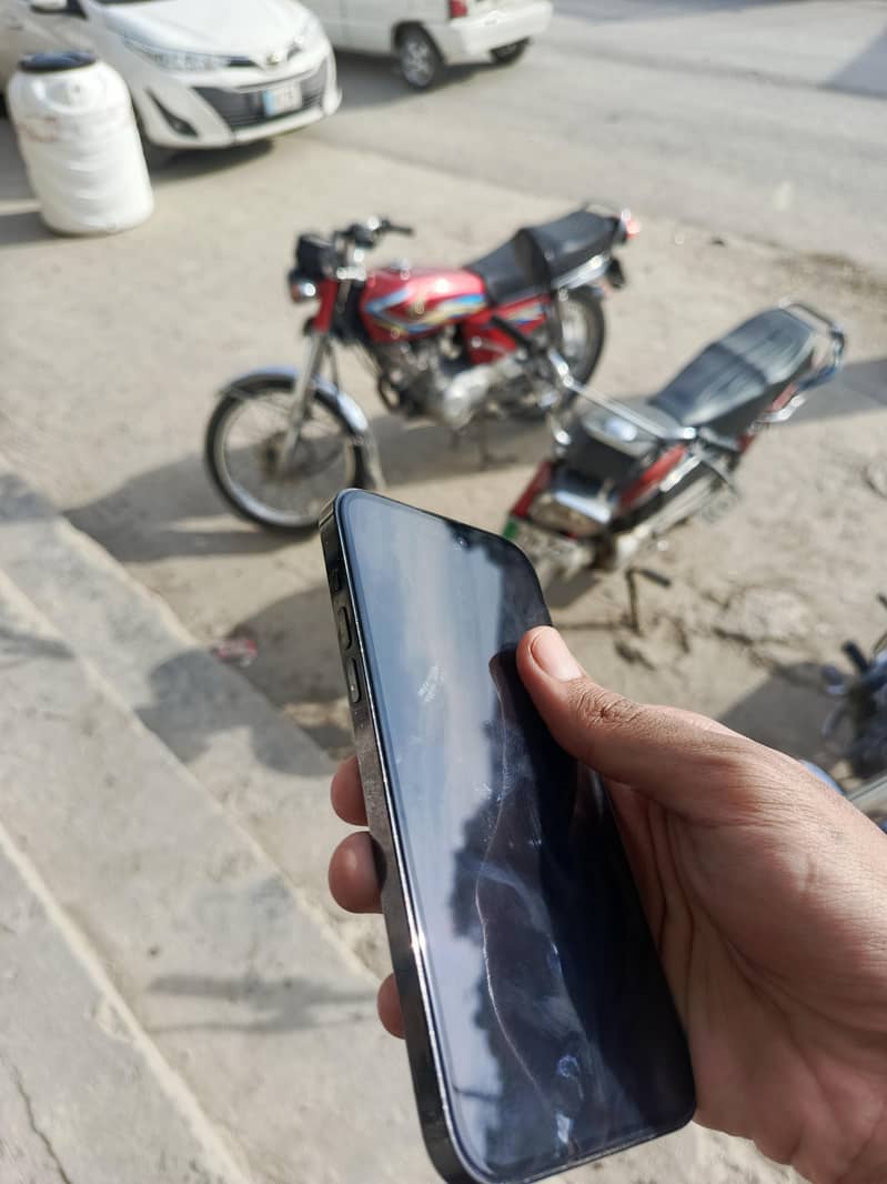 iphone 14 pro max 7