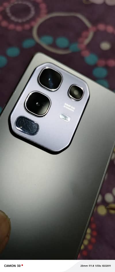 NOTE 50 WITH CAMON 40 CHARGER AND WIRELESS CHARGER NO BOX