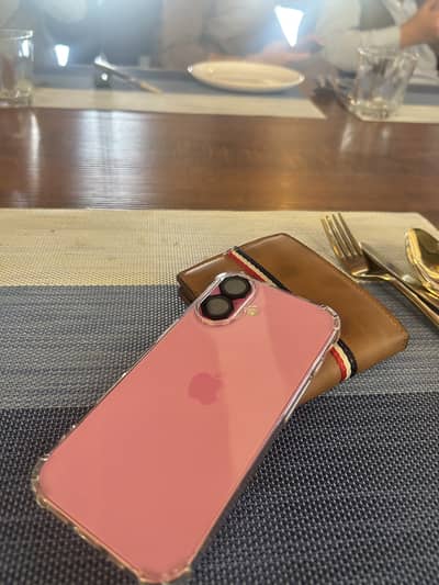 Apple iPhone 16