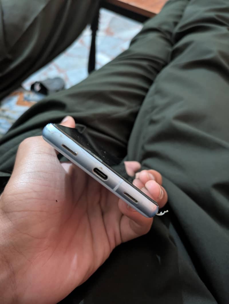 Google pixel 7a. 2