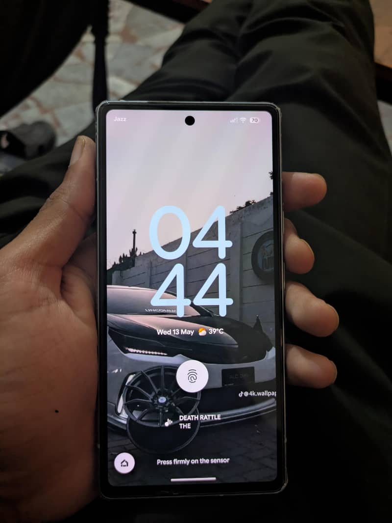 Google pixel 7a. 3