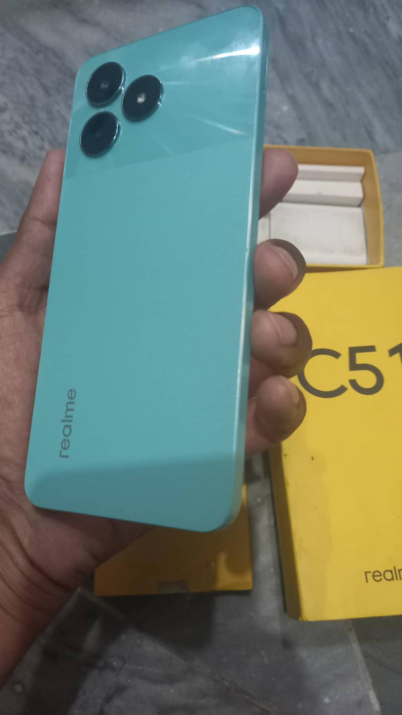 Realme C52 1