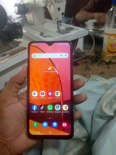 Samsung A20 3 _ 32 for sale
