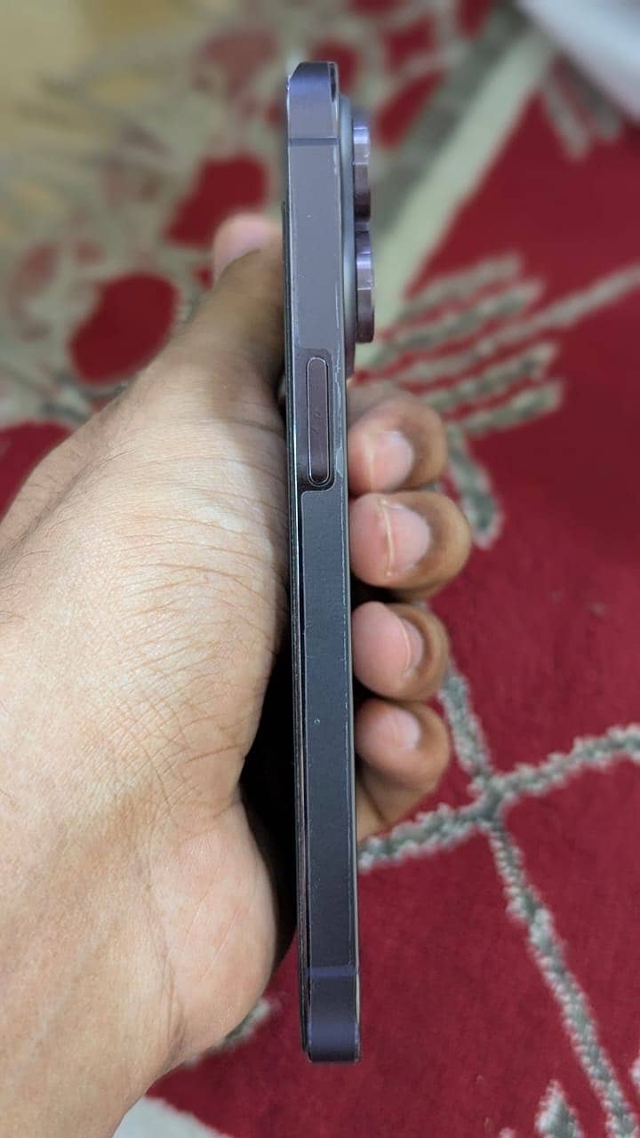 iPhone 14 Pro 2