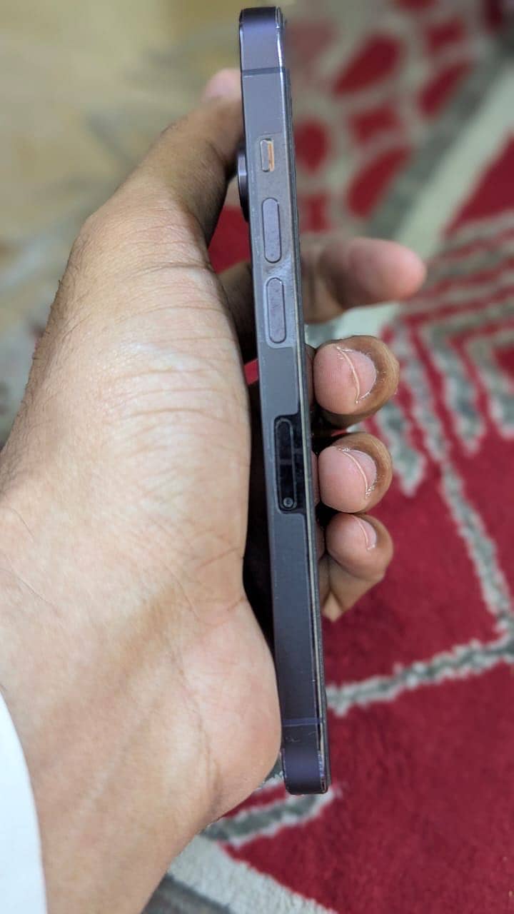 iPhone 14 Pro 3