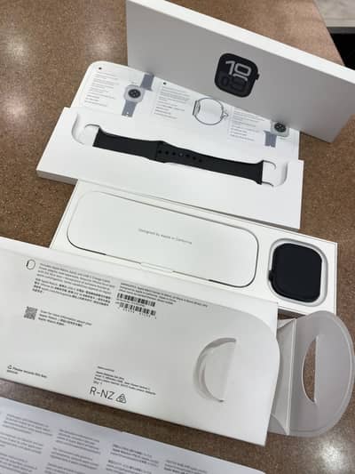 Apple Watch Series 10 46mm Jet Black