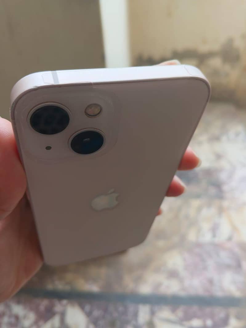 Iphone 13 pink 3