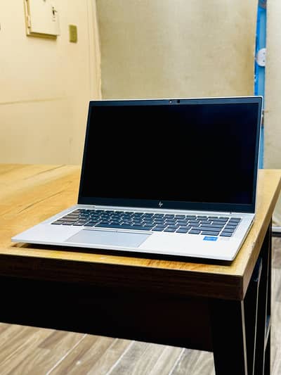 HP ELITE BOOK - 840G8