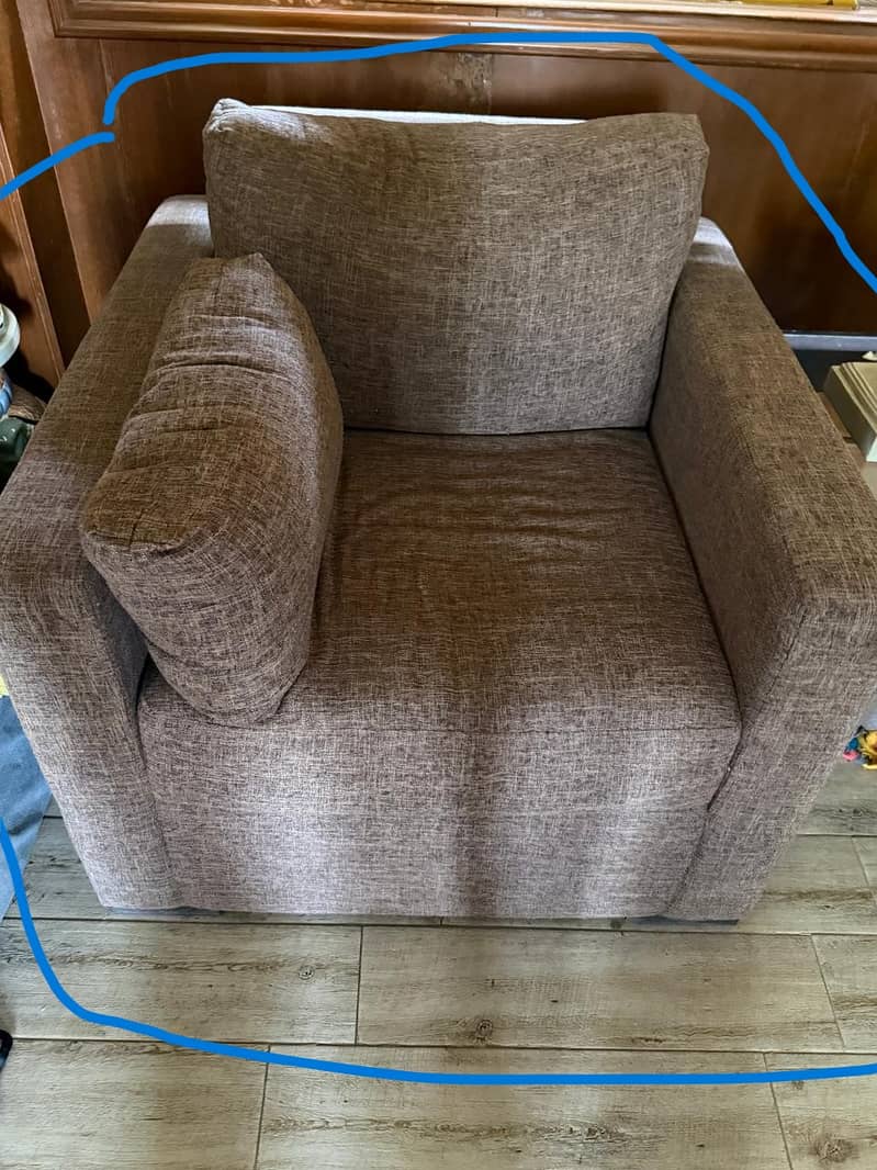 Sofa set five seaters 0