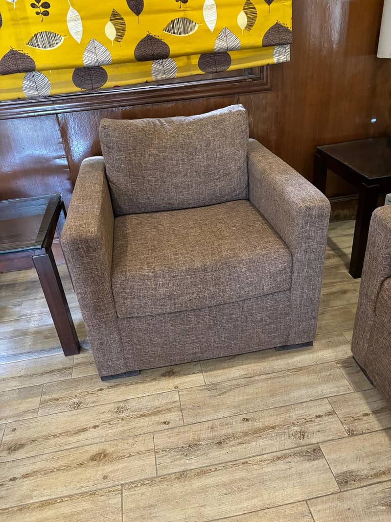 Sofa set five seaters 3