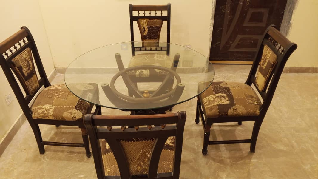 Dining Table with 4chairs 1