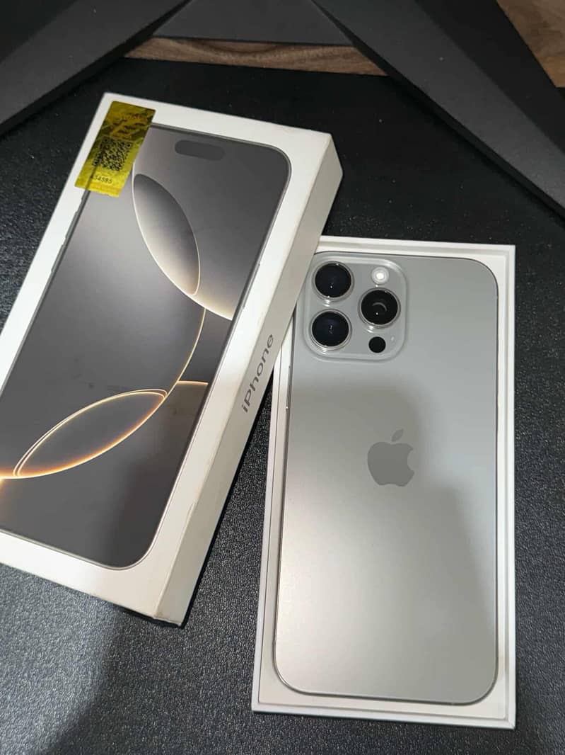 iPhone 16 pro max 2