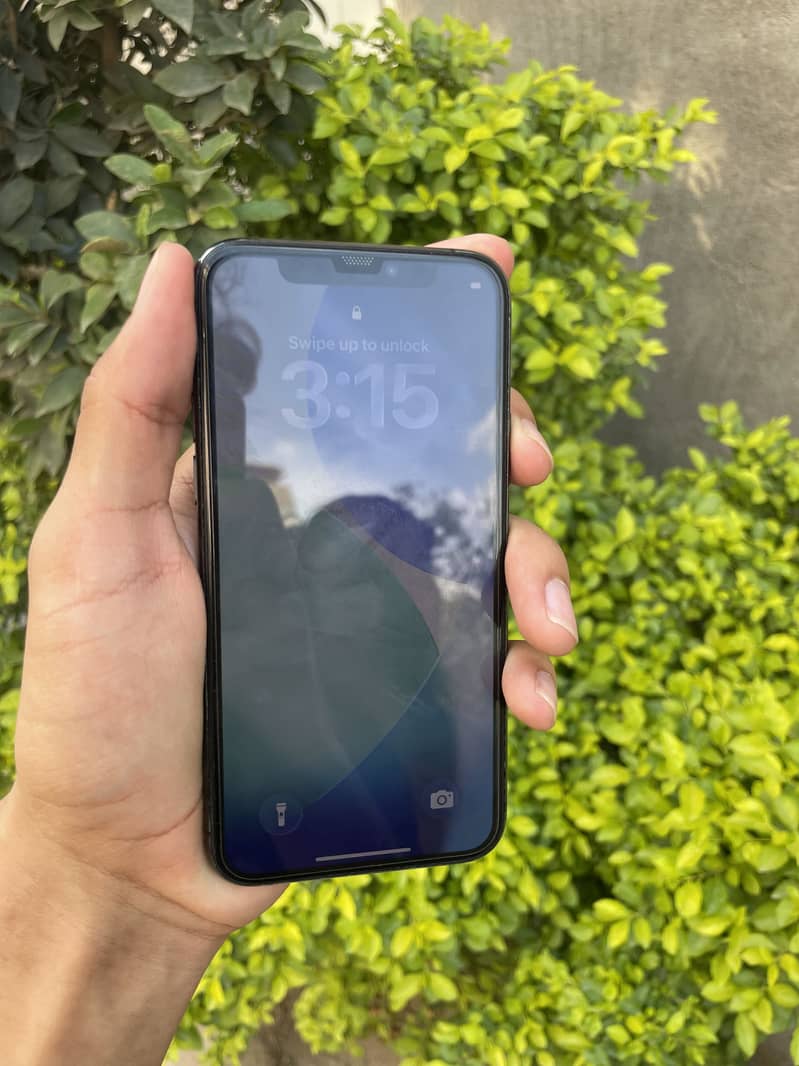 iPhone 11 Pro 2