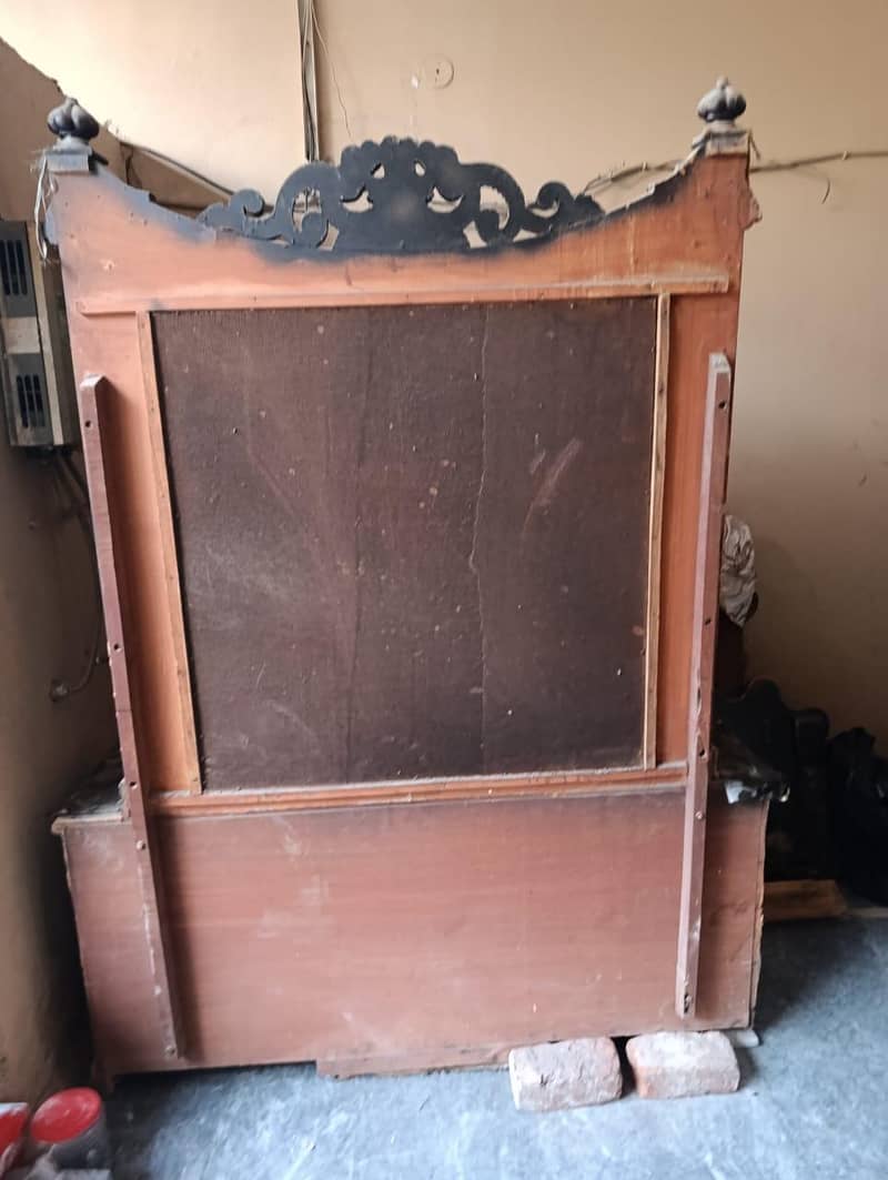 King Size Double bed 11