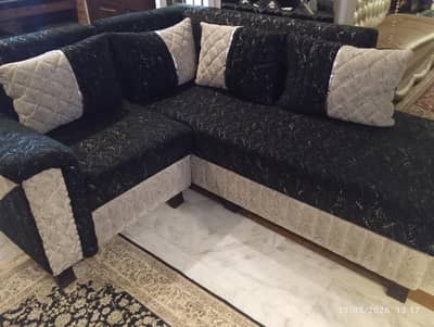 new sofa 10 year warranty foam few months use .