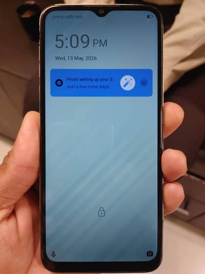 sparks new 7 plus. 4/64 with box. condishion 10\8