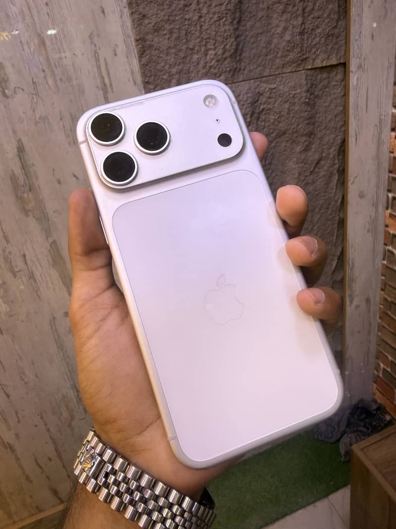 IPhone 17 pro max jv 2