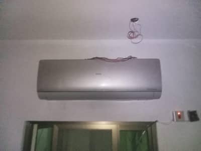 Haier 1.5 ton inverter AC
