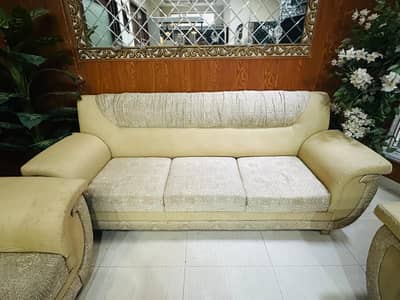 7 Seater Sofa set with Centeral Table