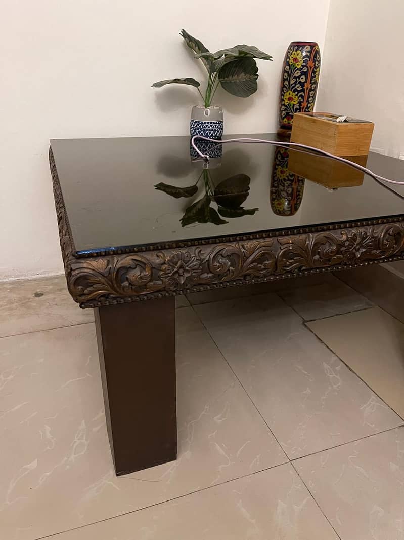 Table with side tables 0