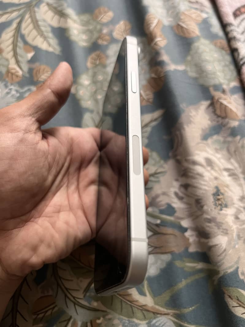 Iphone 15 Plus 3