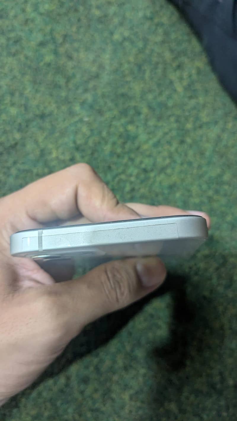 Iphone 12 4