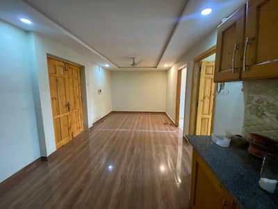 2bedrooms unfurnished Appartment Available For Rent in E 11 4 near to main road Family Building wapda meter