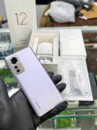 Xiaomi 12 5G 12gb- 256gb - 256gb - pta approved