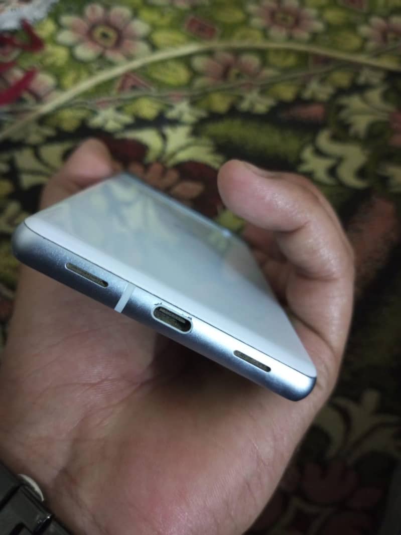 Google pixel 7a 6