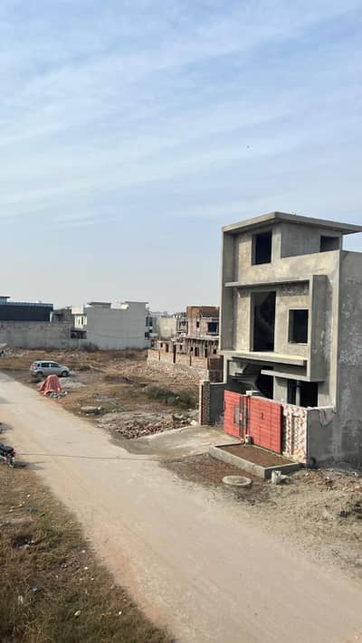 5 MARLA SOLID PAIR PLOTS FOR SALE ON REASONABLE PRICE