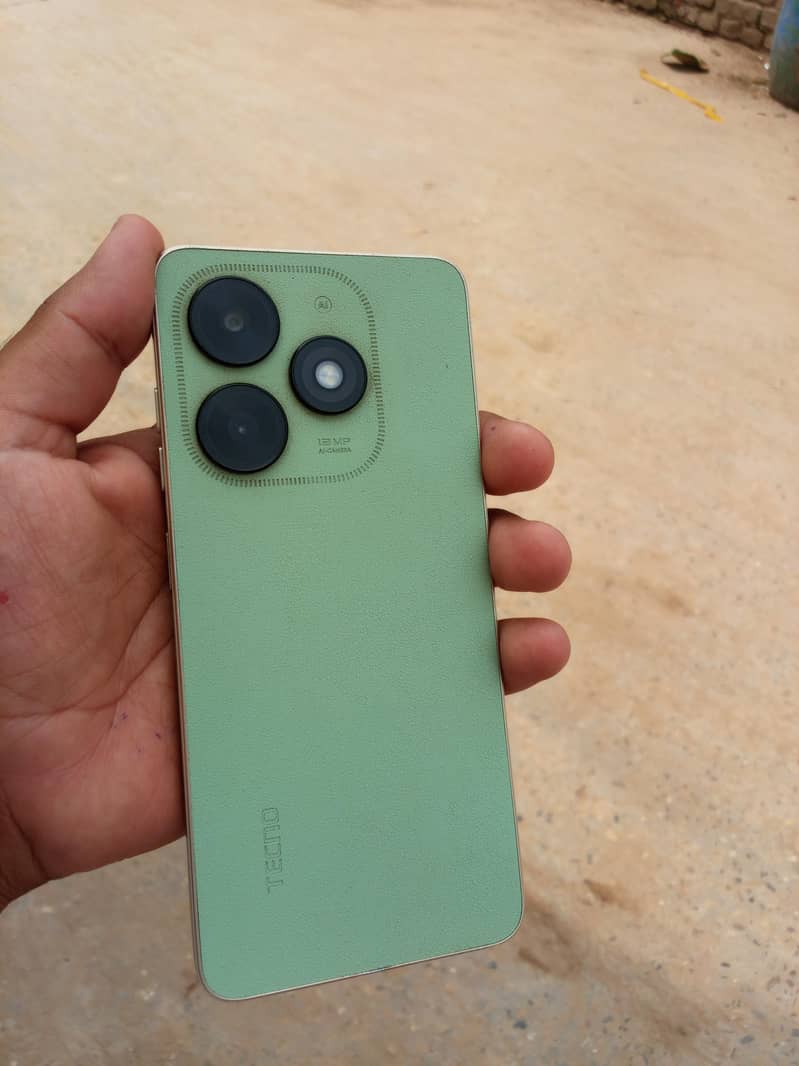 Tecno 0