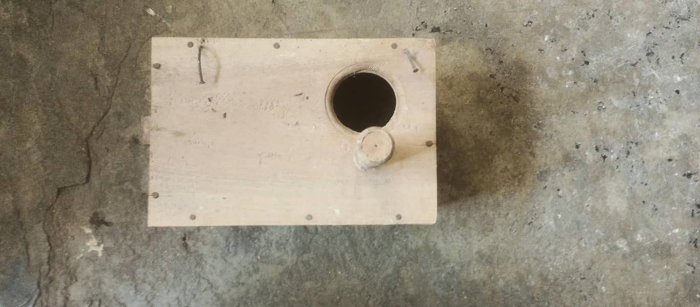Nesting box 0