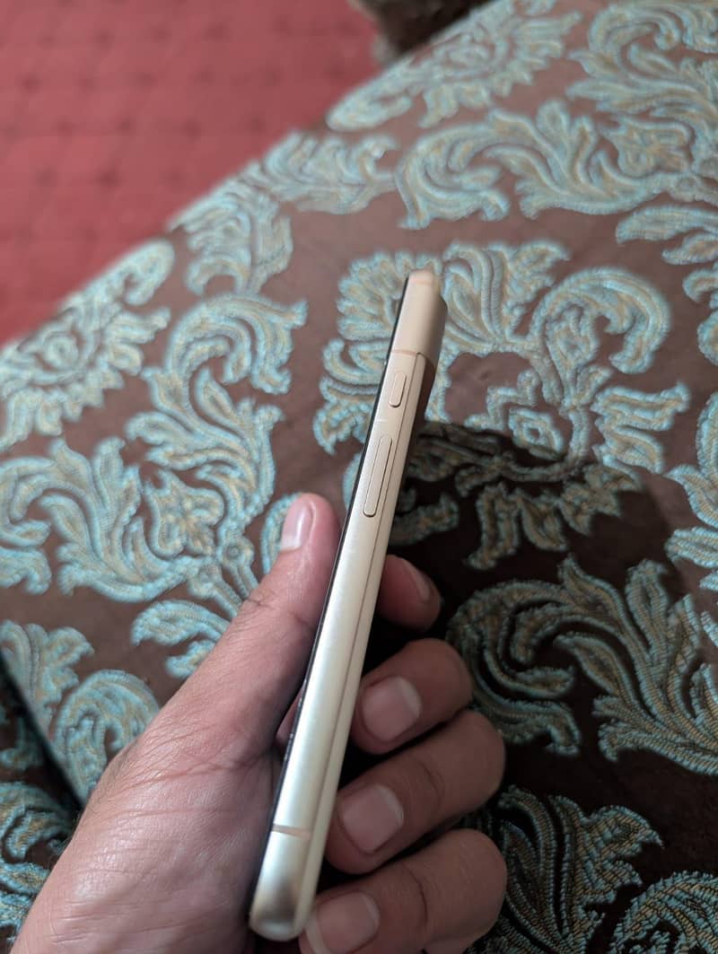 Google Pixel 8 3