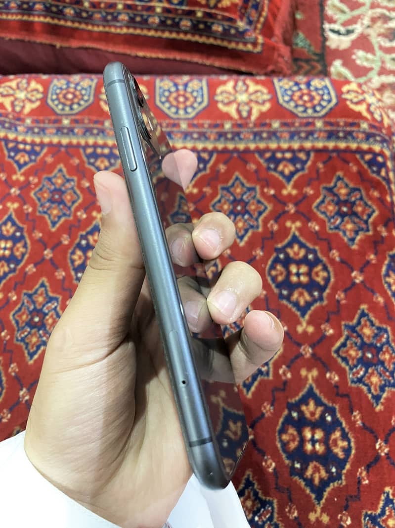 Iphone 11 4