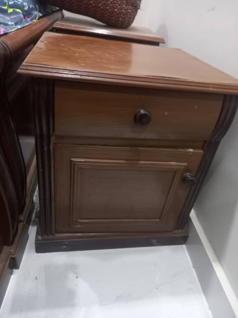 Single beds with side tables 2