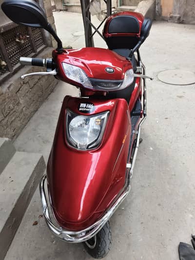 imported Electric Scooty saishang