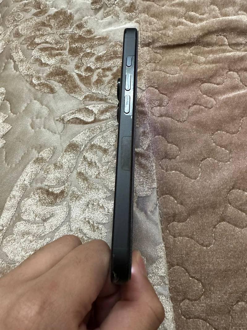 Iphone 16 Pro 8